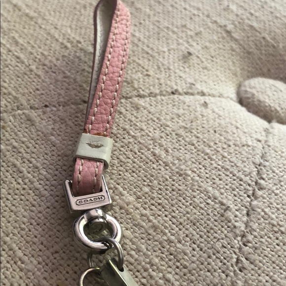 Authentic Coach Cell Phone Strap/Lanyard - Picture 3 of 4